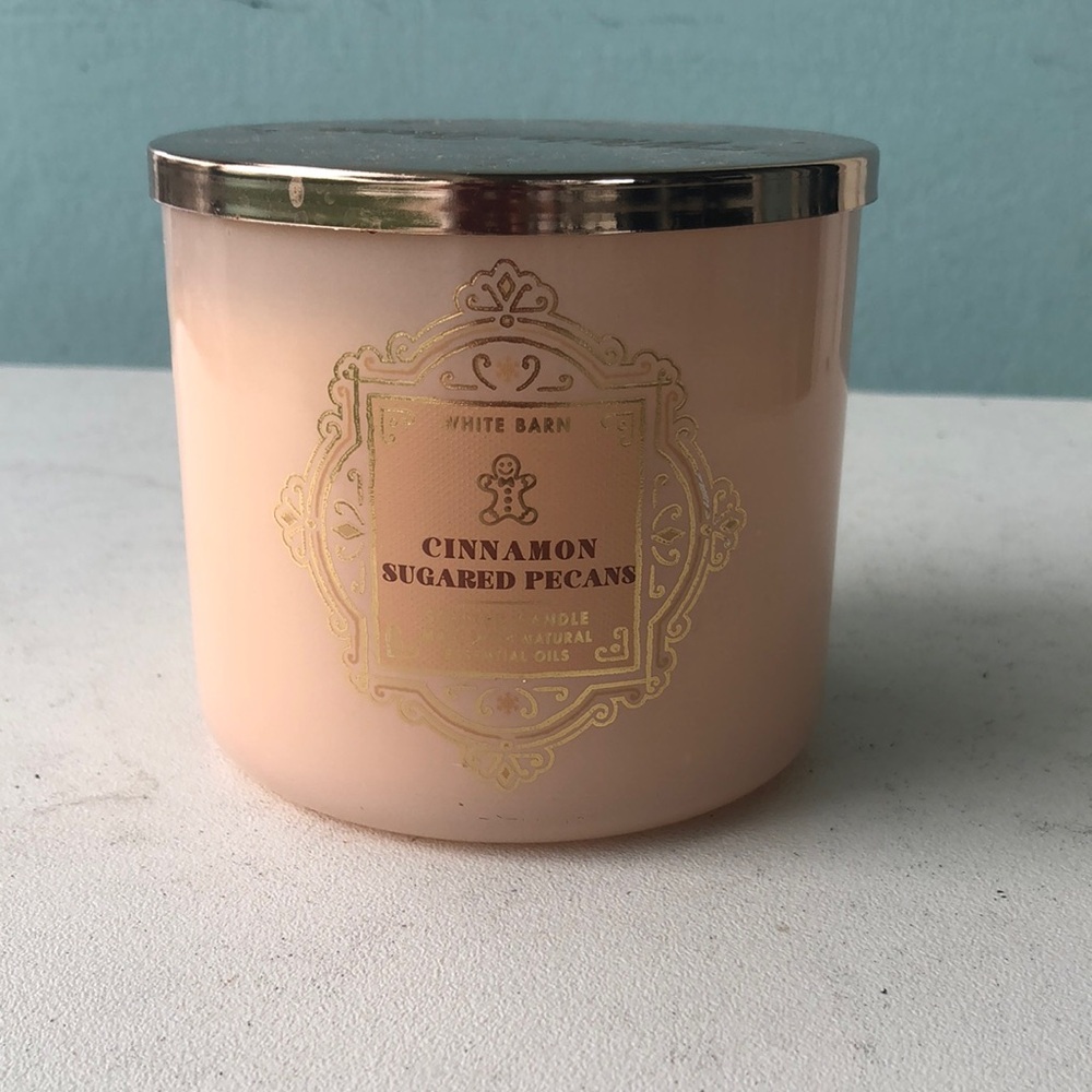 Bath and Body Works White Barn - Cinnamon Sugared Pecans 3 Wick Candle